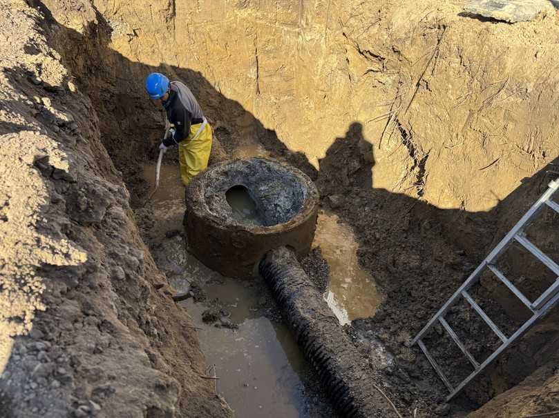Aufgrund der massiven Schädigungen der Bausubstanz war eine Sanierung der Schächte nicht sinnvoll. | Foto: Predl Aufgrund der massiven Schädigungen der Bausubstanz war eine Sanierung der Schächte nicht sinnvoll. | Foto: Predl