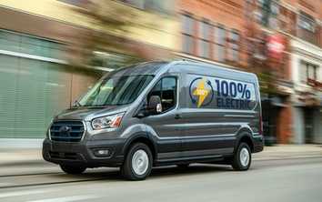 Ford bietet E-Transit zum Leasen an