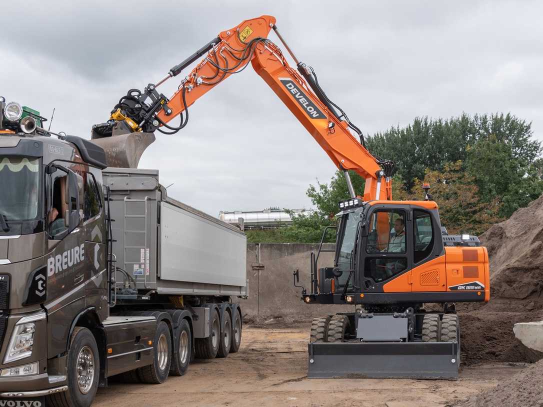 Develon bringt neue Mobilbagger DX140W-7K bis DX210W-7K auf den Markt Develon bringt neue Mobilbagger DX140W-7K bis DX210W-7K auf den Markt