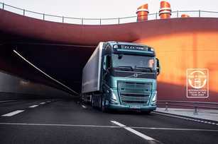 Volvo FH Electric gewinnt Trophäe „Truck of the Year 2024“