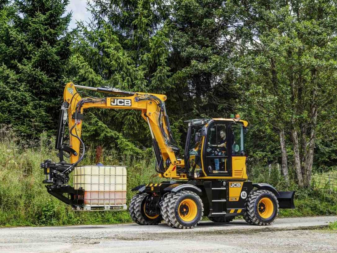 JCB Hydradig Pro Mobilbagger ist neues Topmodell der Hydradig-Baureihe