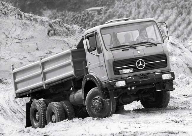 Der Mercedes-Benz 2632 6x6 in Frontlenker-Bauweise trumpfte in den 70er und 80er Jahren auf. | Foto: Daimler AG