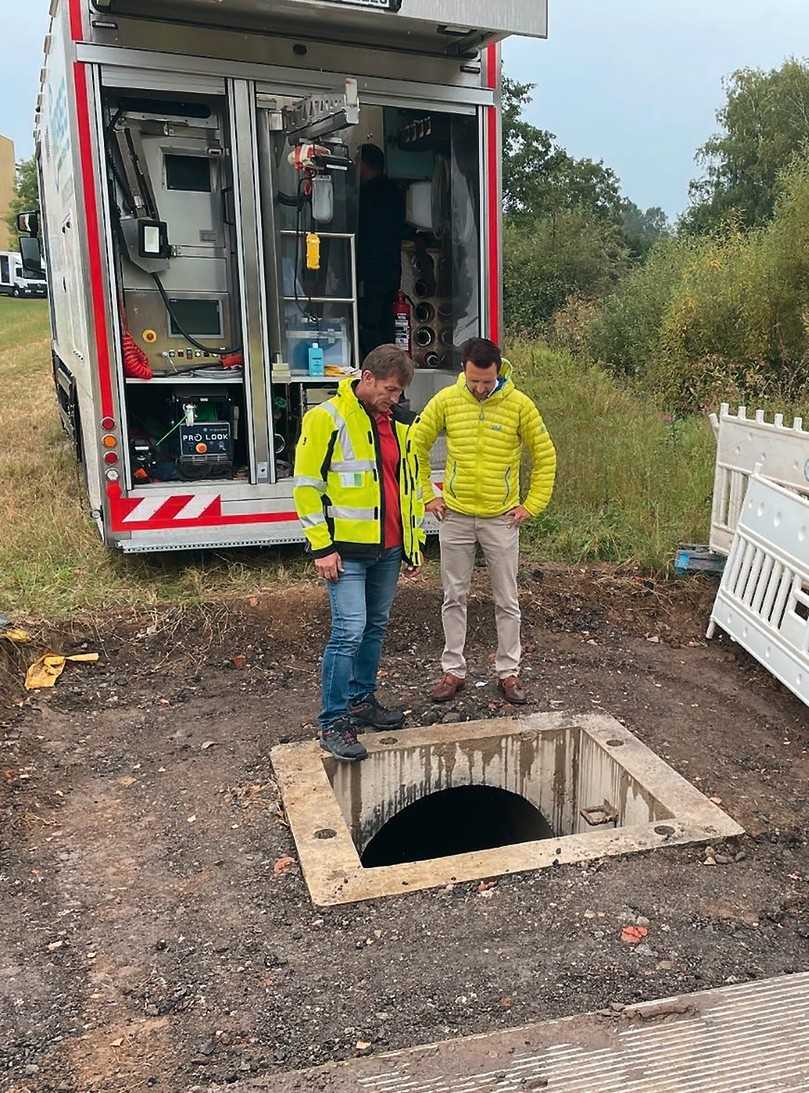 Im Vorfeld wurden durch den Auftraggeber die nötigen Vorarbeiten wie die Herstellung der Zugänglichkeiten an vorab im Projektteam abgestimmten Stellen hergestellt. | Foto: ISAS GmbH