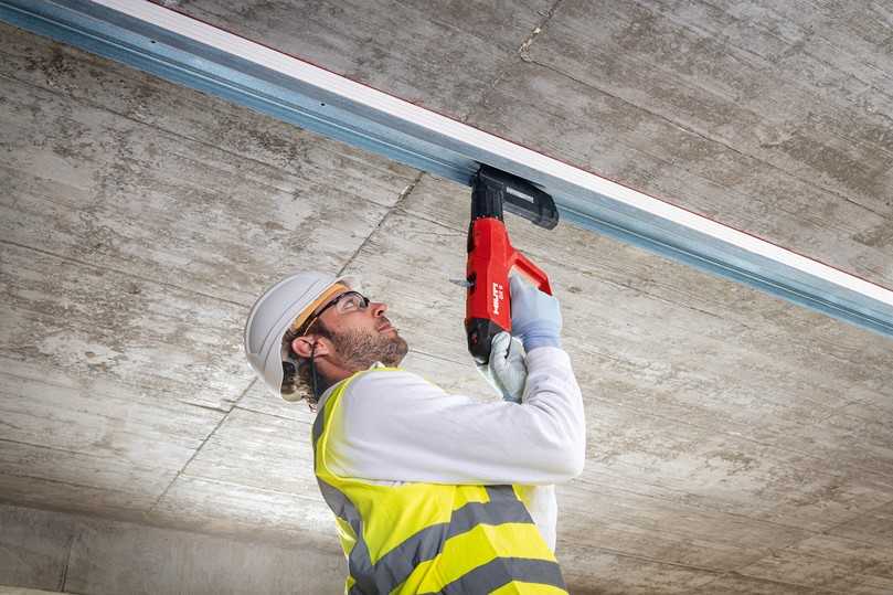 Ebenfalls Kategoriensieger: Das vollautomatische Bolzensetzgerät DX 6. | Foto: Hilti AG