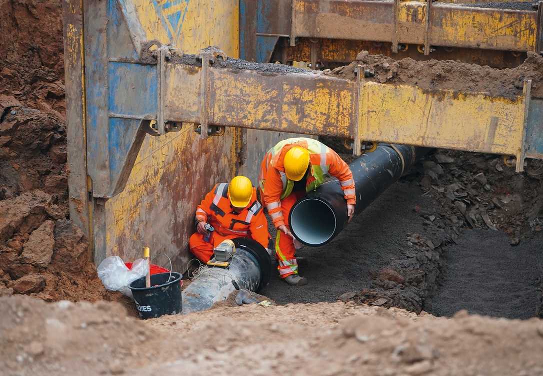 Verlegen von Freispiegelleitungen ohne Sandbettung