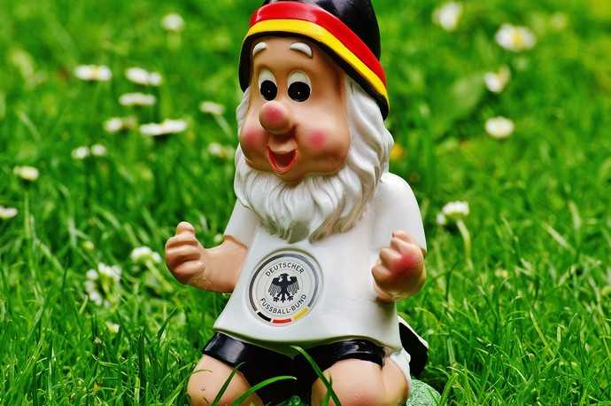Ein Schmankerl für Garten- und Fußballfans: Das EM-Eröffnungsspiel Deutschland gegen Schottland wird auf der Landesgartenschau in Kirchheim übertragen. | Foto: Pixabay