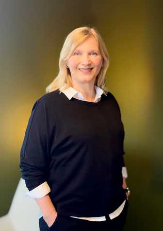 Britta Brinkmeier ist Chefredakteurin des B_I baumagazins