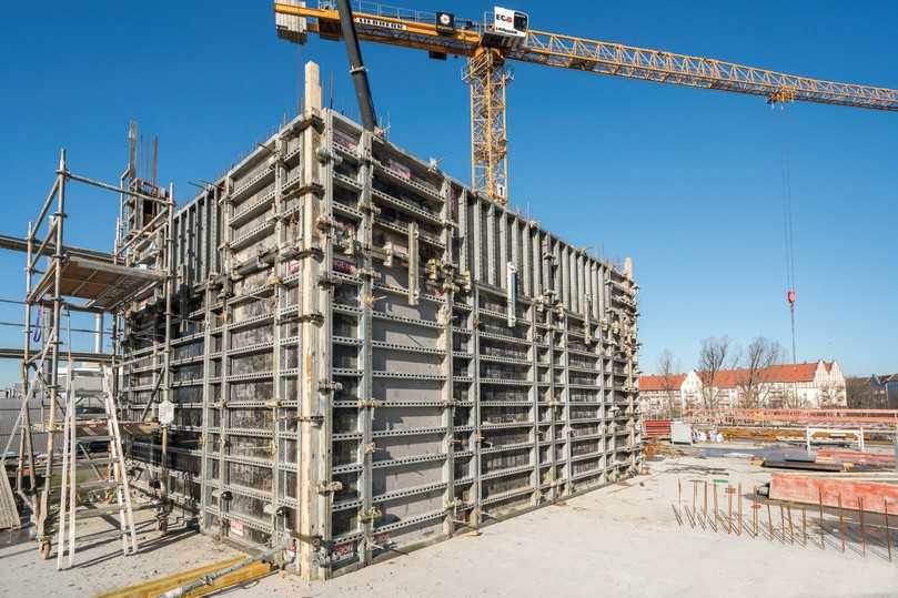 Zunächst sollten nur die Wände des Untergeschosses mit NOE-Schalungen erstellt werden. Doch im Bauverlauf stelle es sich als sinnvoll heraus, die Schalung auch in anderen Stockwerken einzusetzen. | Foto: NOE Schaltechnik