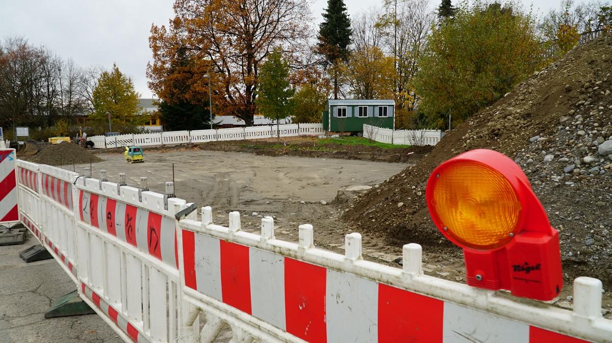 Das Areal für eine zweite Fahrrad-Abstellfläche ist bereits ausgekoffert. | Foto: Schöppler/Mahrholdt