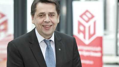 Wieviel Mindestlöhne braucht das Bauhauptgewerbe?