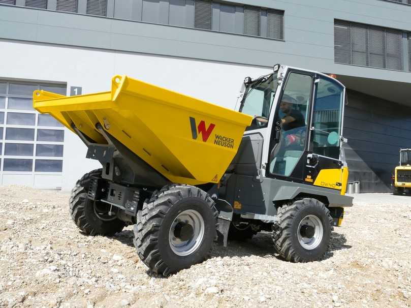 Der 4-Tonnen-Raddumper DW40 ist neu im Sortiment von Wacker Neuson. Neue Produkte sind ein Eckpfeiler der Wachstumsstrategie des Konzerns. | Foto: Wacker Neuson