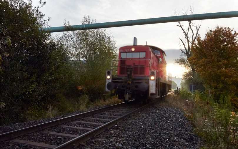 Abb. 5: Querung eines Gleises der Deutschen Bahn für den Rohreinzug | Foto: Pfaffinger Unternehmensgruppe