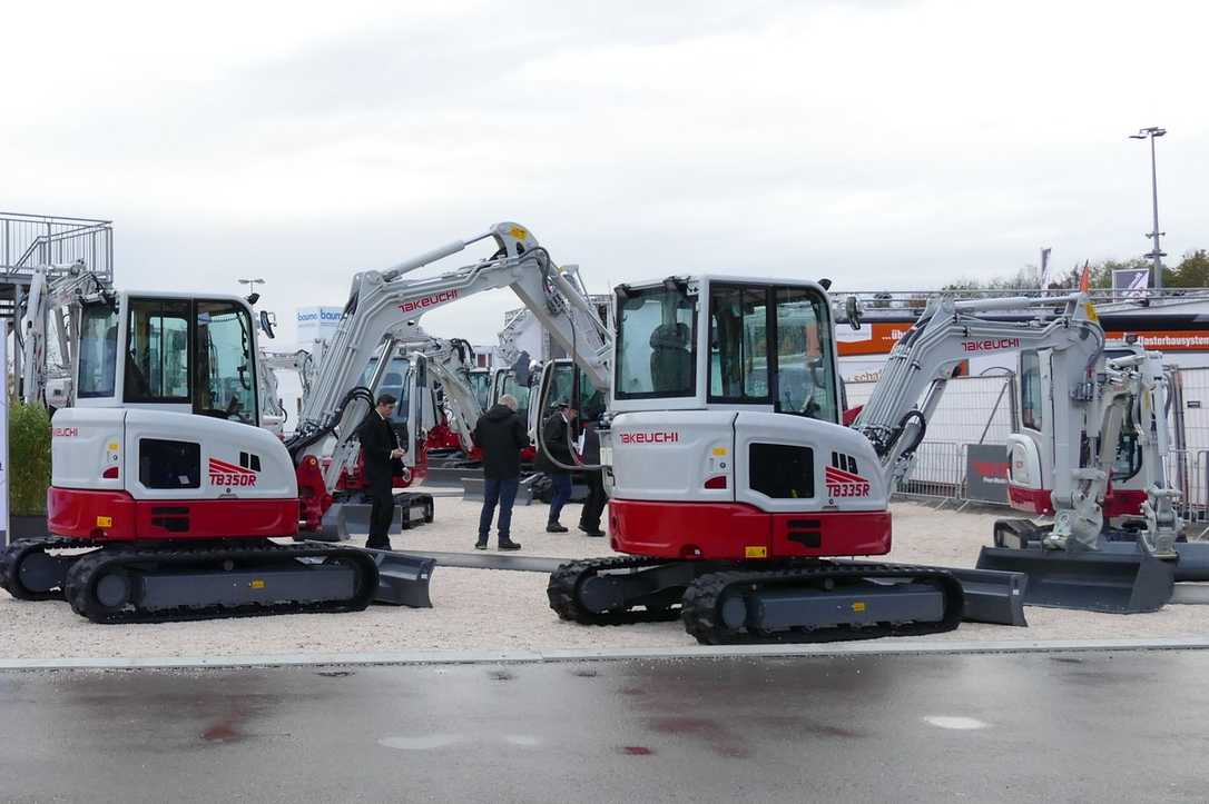 Takeuchi zeigt neue Bagger auf der Demopark 2023