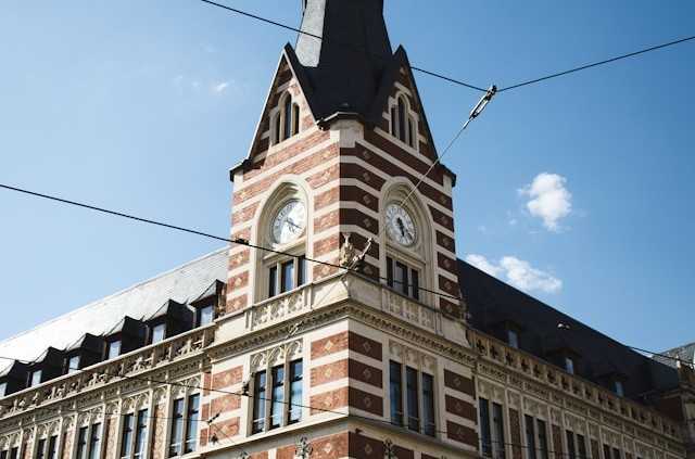 Die Reform des Vergaberechts in Sachsen-Anhalt soll Verfahren vereinfachen und den Mittelstand entlasten.