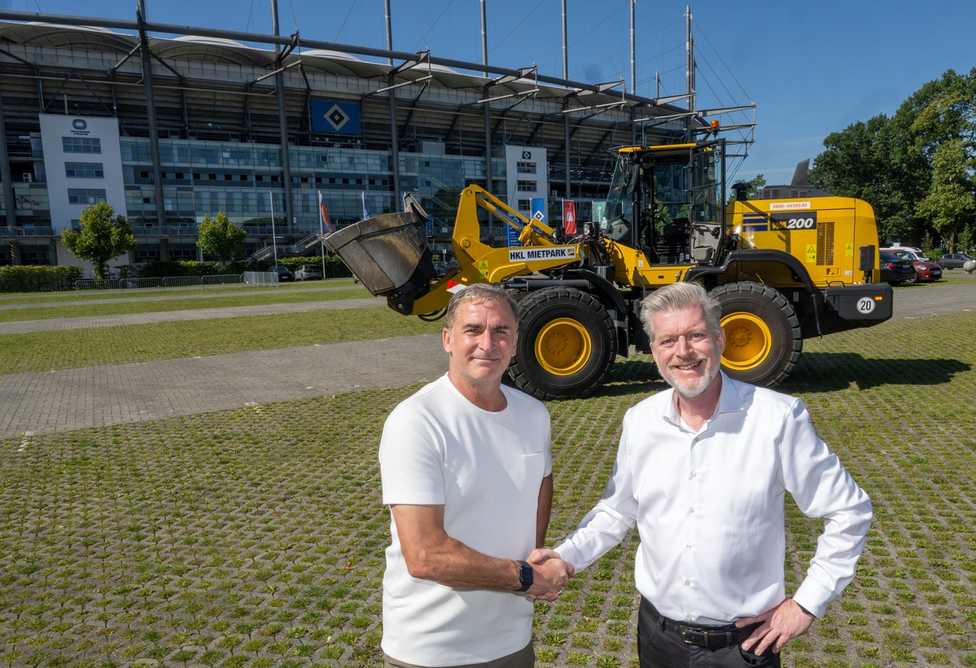 HSV hat HKL Baumaschinen als Partner im Hamburger Volksparkstadion