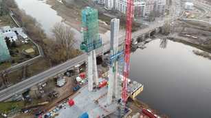 63 m hohe Pylone in Rekordzeit erstellt