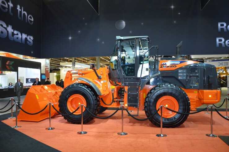 Intermat 2015: Hitachi stellt Hybrid-Radlader vor