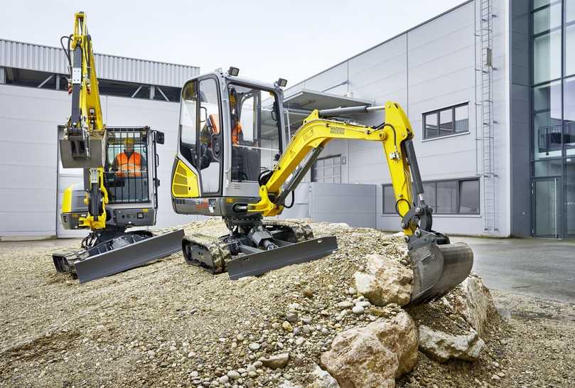 Das Vertical Digging System (VDS) erlaubt vertikales Ausheben und Verfüllen auch auf unebenem Grund. | Foto: Wacker Neuson