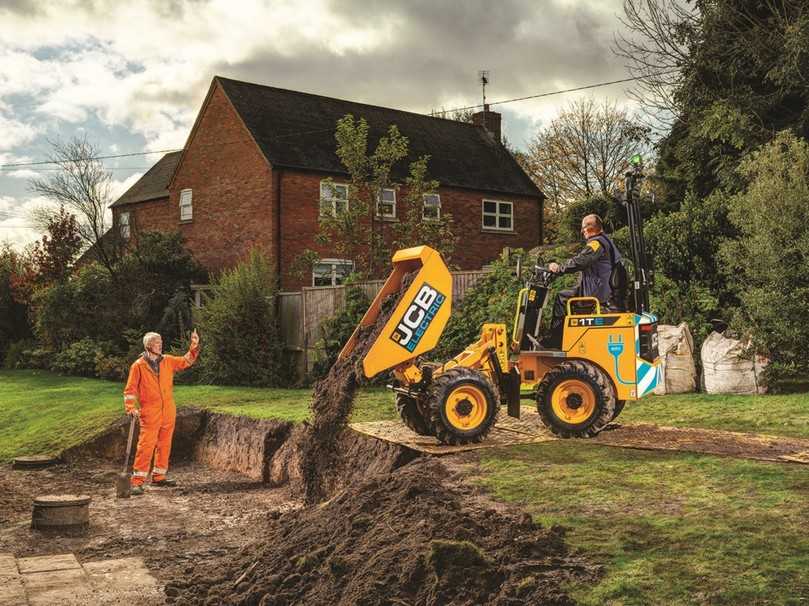 Der batterieelektrische JCB-Raddumper 1TE gibt sein Debut auf der Musterbaustelle Elektromobilität im Kompakt- und GaLaBau. | Foto: JCB