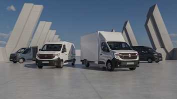 Renault Trucks mit Kipper und Koffer für den Bau