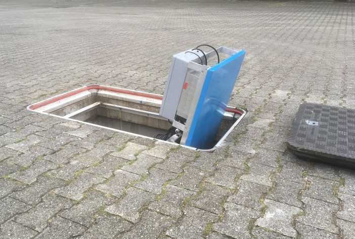 Auch ein Zugriff zur unterirdischen Infrastruktur ist mit den Schachtabdeckungen von KHK problemlos möglich. | Foto: INTIS Auch ein Zugriff zur unterirdischen Infrastruktur ist mit den Schachtabdeckungen von KHK problemlos möglich. | Foto: INTIS
