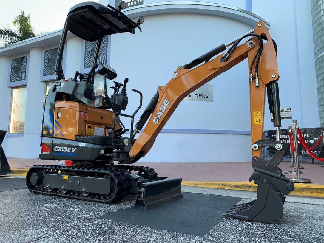 Case Construction Equipment bringt 2023 Elektrobagger CX15 EV auf den Markt