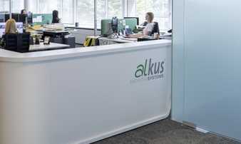 Alkus startet Partnerschaft mit Compoform