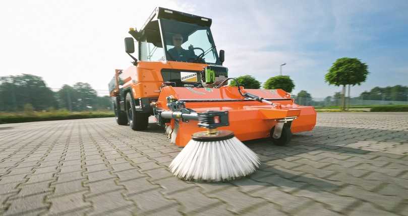 Die Sweezy 580 Dual E ist optimal für E-Trägerfahrzeuge. | Foto: Bema GmbH Maschinenfabvrik Die Sweezy 580 Dual E ist optimal für E-Trägerfahrzeuge. | Foto: Bema GmbH Maschinenfabvrik