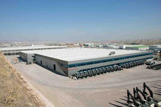 In den 2020 fertiggestellten Produktionshallen im türkischen Ankara ist neben den Hydraulikbaggern auch die Komponentenfertigung untergebracht. | Foto: Hidromek