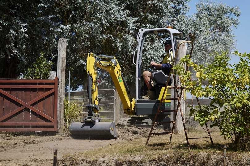 Der Baumaschinenhersteller aus München bietet als Stromer in der Klasse bis 2-Tonnen den EZ17e an. | Foto: Wacker Neuson