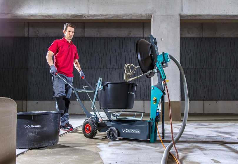 Aufgrund seiner kompakten Abmessungen und einem Gewicht von rund 50 kg ist der AOX650 auf der Baustelle genau dort einsetzbar, wo Sie ihn brauchen. | Foto: Collomix/Bernd Ducke