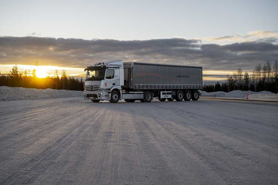 Mercedes-Benz Trucks testet in Finnland Elektro-Lkw