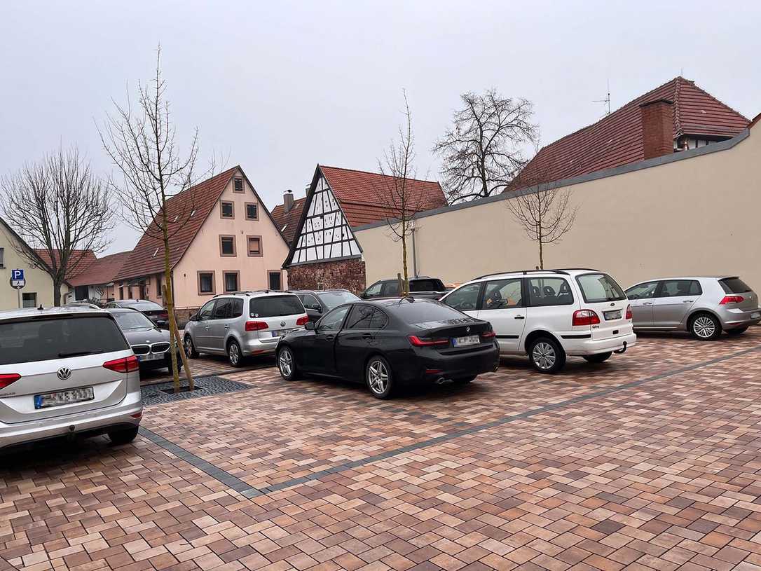 Smarte Baumbewässerung mit Regenwasser