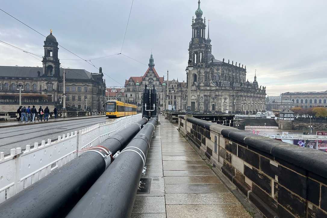 Meisterleistung: Fernwärmeversorgung nach Einsturz der Carolabrücke gesichert Meisterleistung: Fernwärmeversorgung nach Einsturz der Carolabrücke gesichert