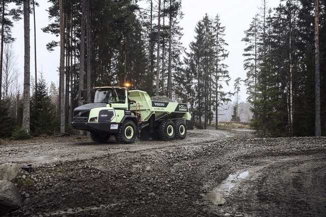 Mit Wasserstoff durchs Gelände: Der HX04 Dumper von Volvo CE ist zwar noch ein Prototyp, gibt aber einen Ausblick auf einen möglichen Baumaschinen-Antrieb der Zukunft. | Foto: Volvo CE