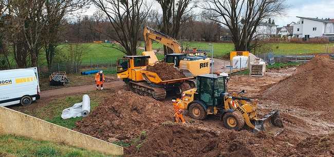 Die Maßnahmen zur Bodenaufbereitung am Wasserwerk in Förch stellen sicher, dass der Aushub für den Wiedereinbau verwendet werden kann. | Foto: Reif Bauunternehmung GmbH & Co. KG