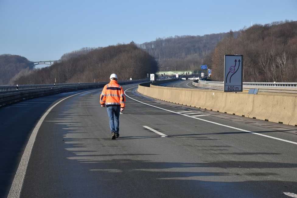Ina Brandes stellt Programm für den schnelleren Bau von Autobahnbrücken in NRW vor