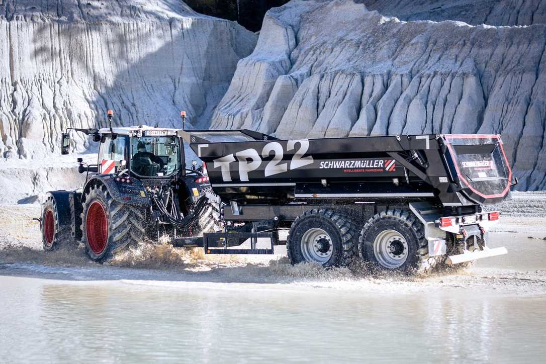 bauma 2025: Schwarzmüller zeigt Fahrzeug-Lösungen für die Baustelle