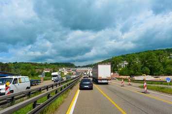 Autobahn GmbH legt Bauprojekte auf Eis