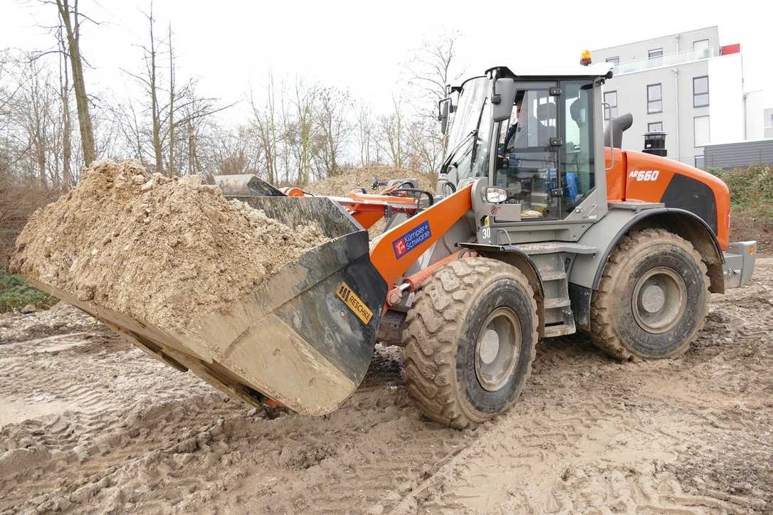 Weycor AR 660 Radlader von Atlas Weyhausen hilft Kümper + Schwarze in Wolfenbüttel