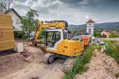 Generation 8: Liebherr France liefert die neuen Kompakt-Raupenbagger aus