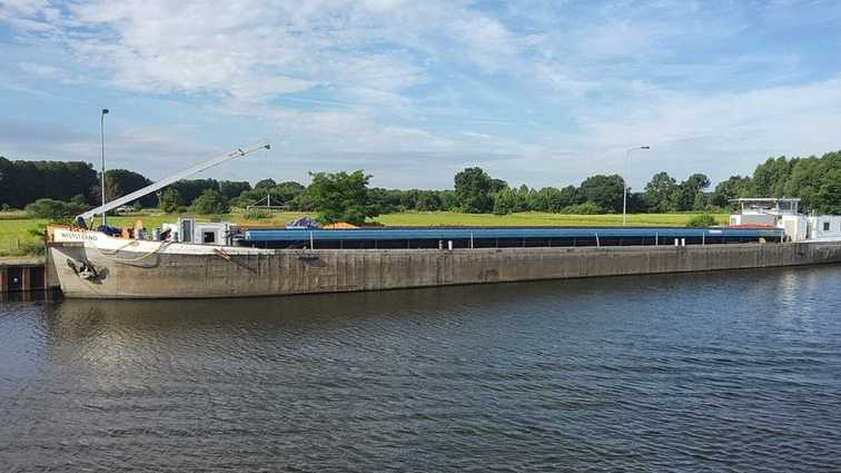 Spree-Blockade vor dem Reichstag mit 80-Meter-Schiff geplant