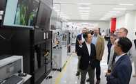 Doosan Bobcat eröffnet Forschungszentrum für Batteriepacks