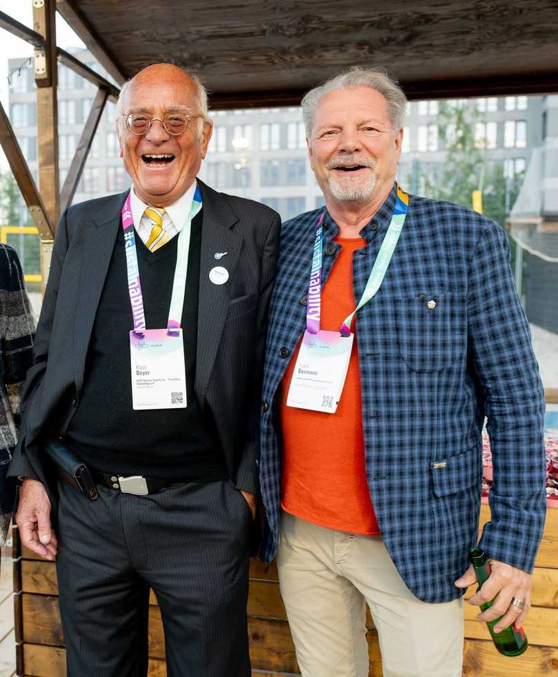 Links: Dr. Klaus Beyer (Geschäftsführer GSTT), rechts: Frank Baumann (expotec gmbh) beim AUMA MesseTreff24 | Foto: AUMA/Christian Kruppa 