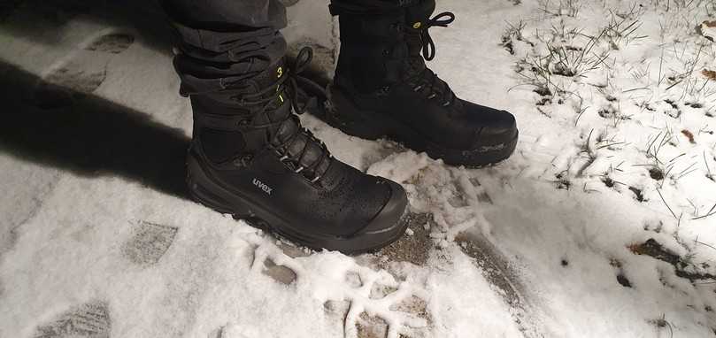 Während der Testphase musste sich der Uvex 3 Schnürstiefel auch im Schnee bewähren. | Foto: Justus Meyer