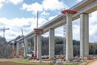 So nimmt die neue Talbrücke Krondorf Gestalt an