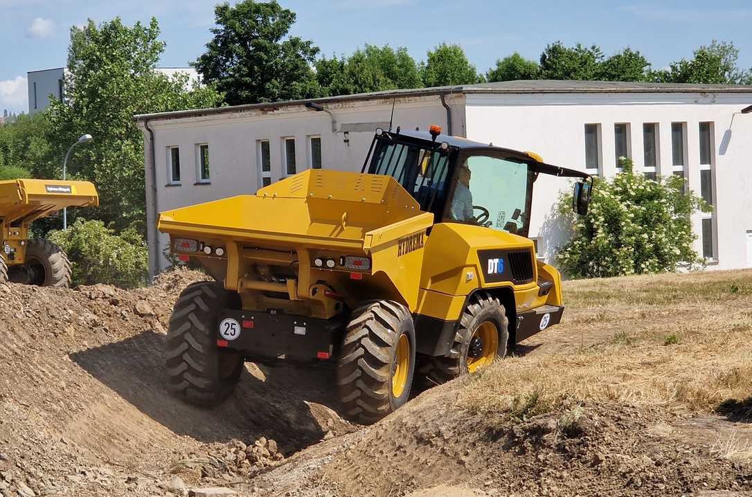 Manske Baumaschinen Hydrema Mobilbagger City-Bagger Dumper Nordbau