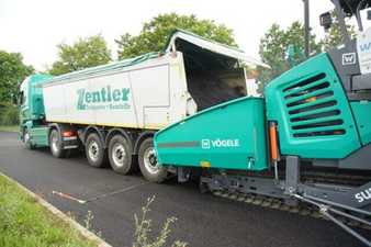 Asphalt sicher einbauen mit Thermo-Abschieber