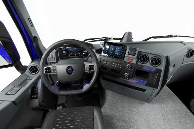 Renault Trucks E-Tech C: Das Armaturenbrett der E-Tech-Modelle überzeugt nicht nur durch neue Digitalinstrumente, sondern auch mit blauen und roten Akzenten im Innendesign. | Foto: Renault Trucks