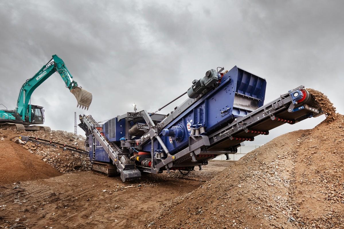 Christophel zeigt auf der Nordbau zum ersten Mal eine Dynarox I-120 von Hazemag. | Foto: Christophel
